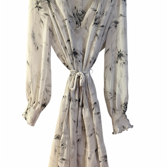 White House Black Market Floral Long Sleeve Dress Size Small - Picture 4 of 9